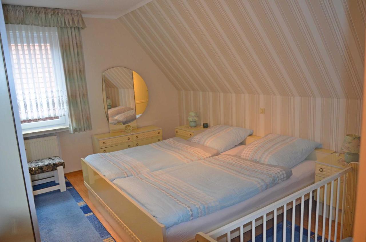 Ferienwohnung Kleinhaus, 95008 Rhauderfehn Exterior photo