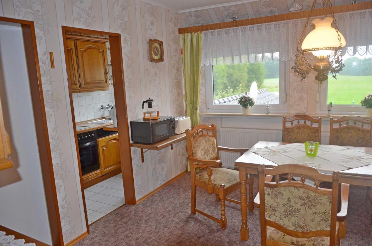 Ferienwohnung Kleinhaus, 95008 Rhauderfehn Exterior photo